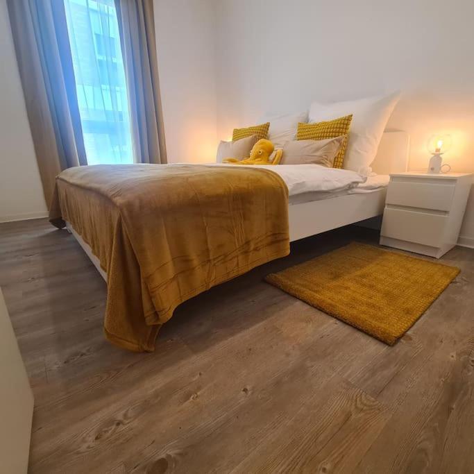 Bookandstay24 Hanau Ferienwohnung Mit Kueche, Balkon Und Parkplatz Exterior foto