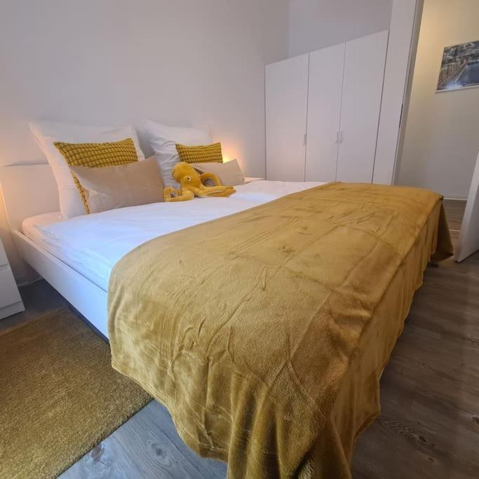 Bookandstay24 Hanau Ferienwohnung Mit Kueche, Balkon Und Parkplatz Exterior foto